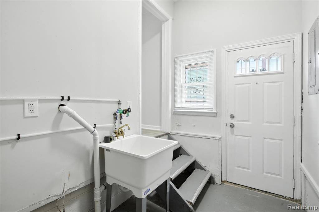3887 Moore Street Inkster, MI 48141 - Photo 16 of 27 Gallery Image 16
