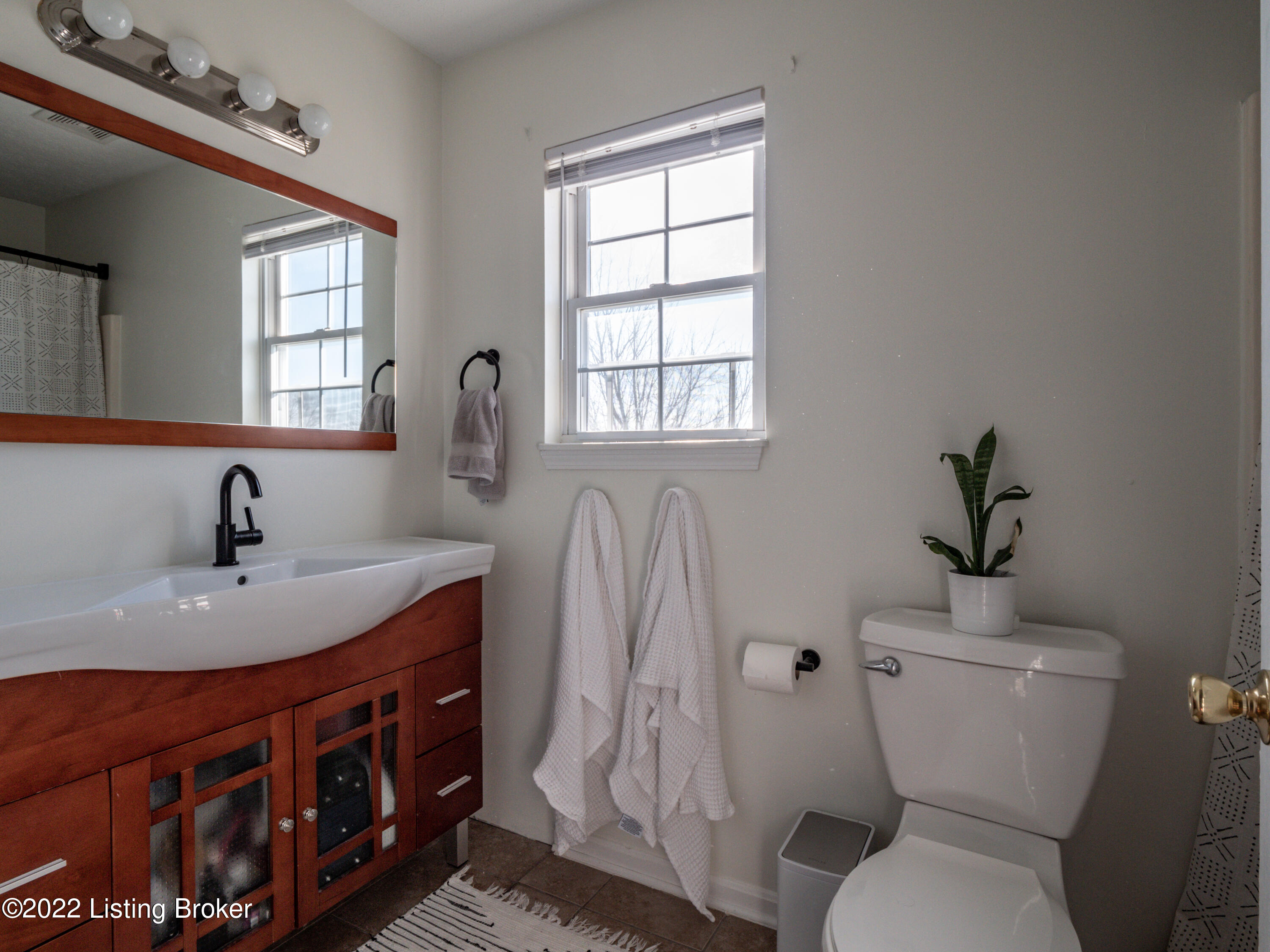 6402 Price Ln Road Louisville, KY 40229 - Photo 16 of 26 6402 PRICE LANE-34