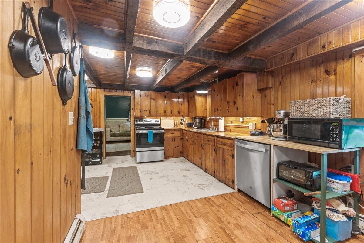 1704 Carter Hill Road Highgate, VT 05488 - Photo 5 of 40