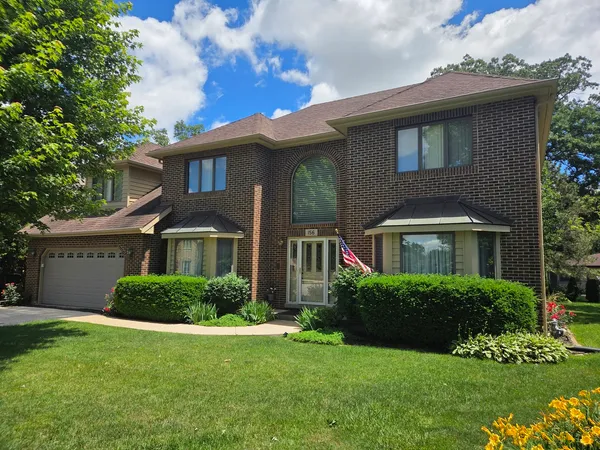 $659,900 | 156 Elizabeth Court, Wood Dale, IL 60191