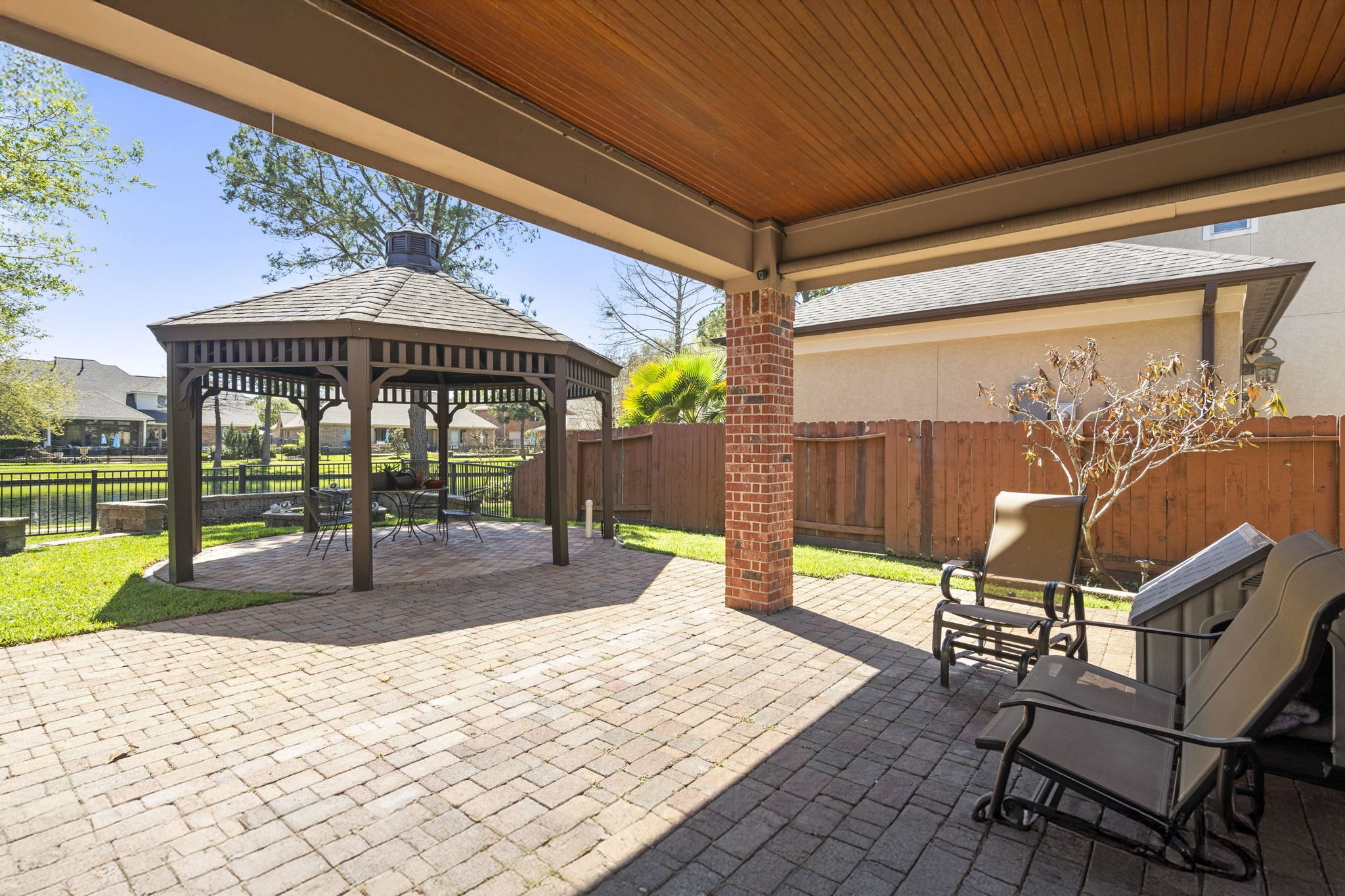 2415 Hendricks Lakes Drive Spring, TX 77388 - Photo 35 of 43