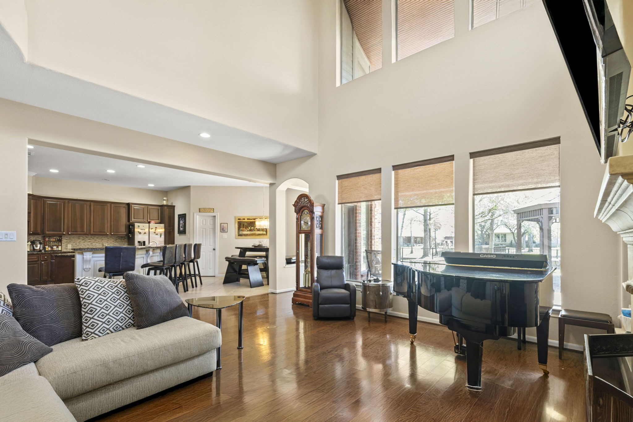 2415 Hendricks Lakes Drive Spring, TX 77388 - Photo 6 of 43