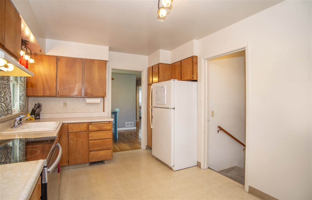 204 North McCabe Road Spokane Valley, WA 99216 - Photo 10 of 30