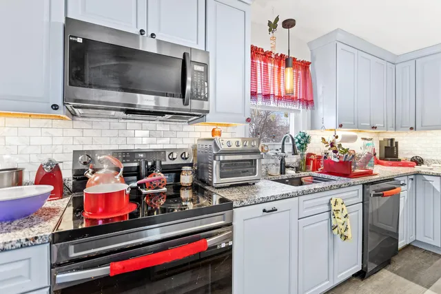 $429,990 | 25 South Wilson Street, Manchester, NH 03103