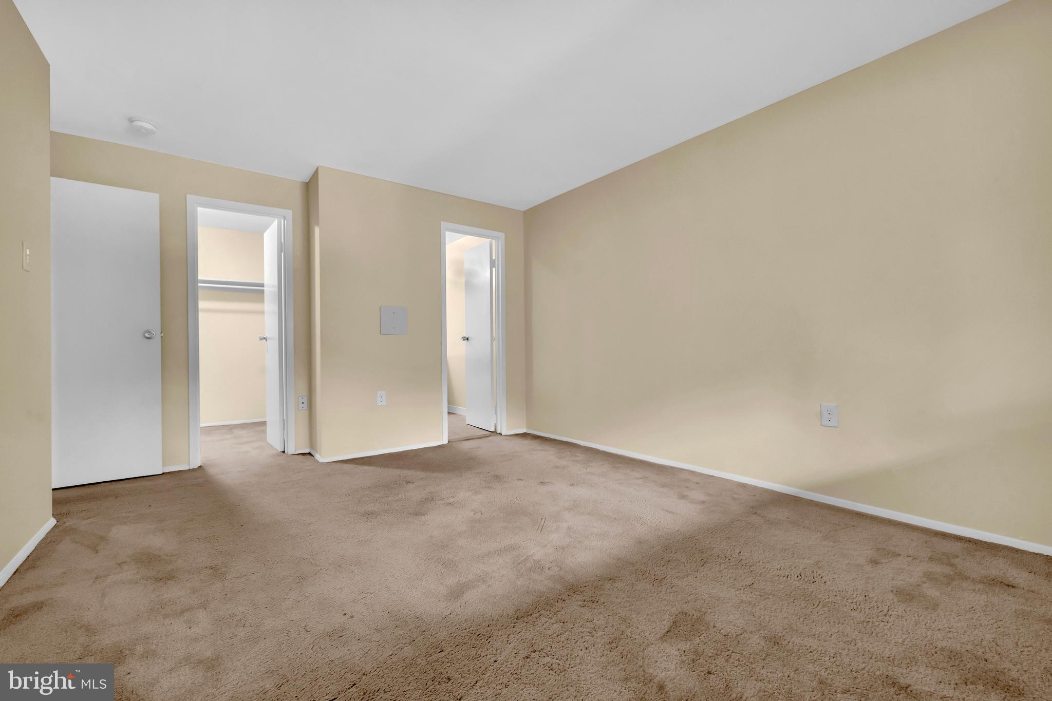 9920 Walker House Road, Unit 5 Gaithersburg, MD 20886 - Photo 16 of 24 a view of an empty room and closet area