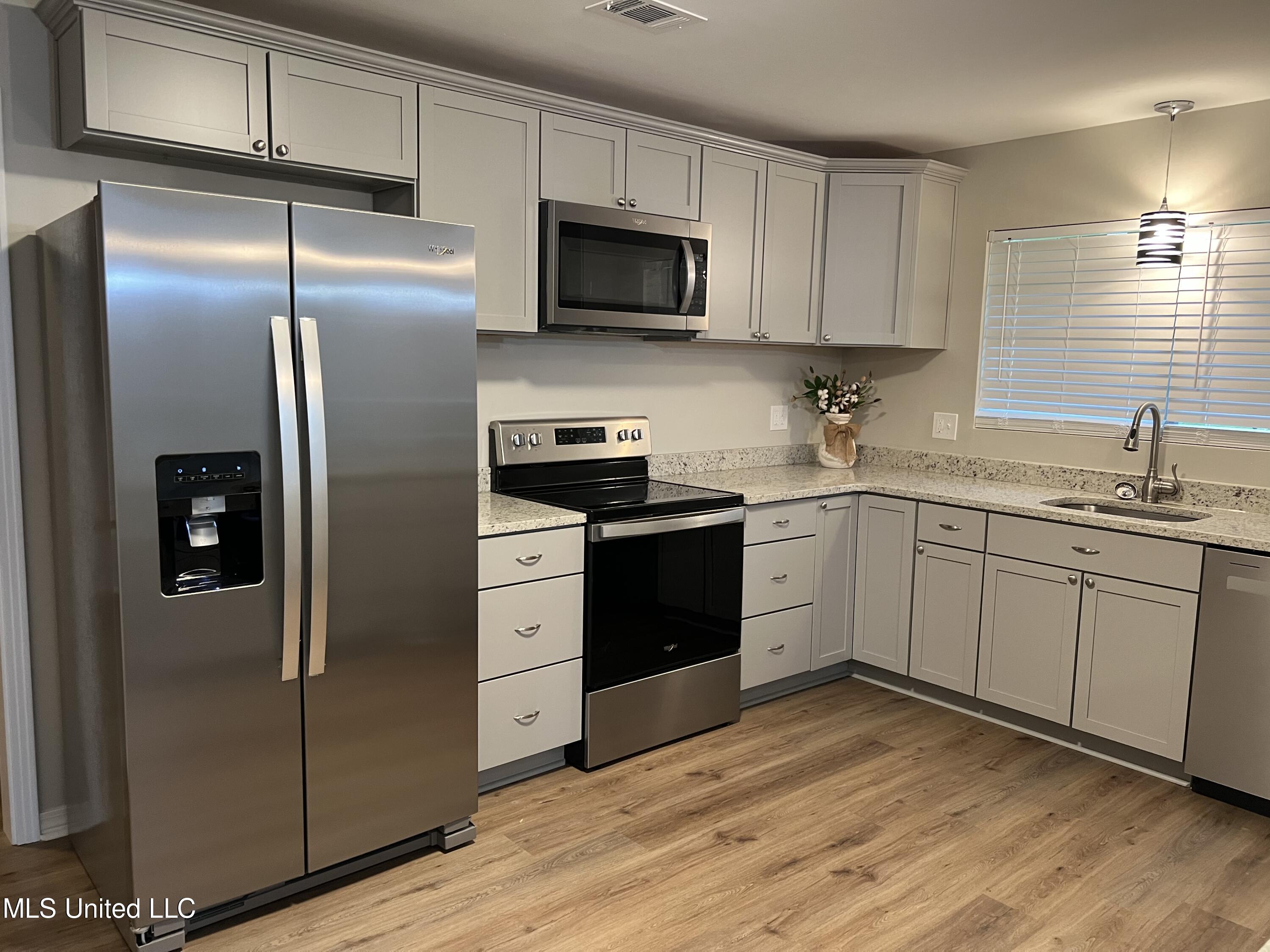 17700 Lily Orchard Road Moss Point, MS 39562 - Photo 3 of 29 FC7AE349-8FB6-4F04-ABCD-30AF5BB63B0F