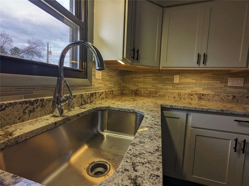 218 Reservoir Road Apollo, PA 15613 - Photo 3 of 25 Gallery Image 3