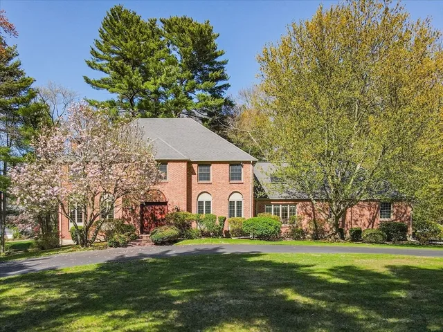$1,274,900 | 33 Whichita Road, Medfield, MA 02052