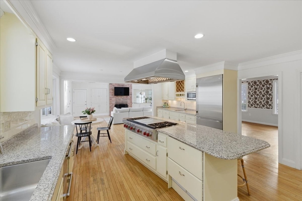 33 Whichita Road Medfield, MA 02052 - Photo 12 of 42