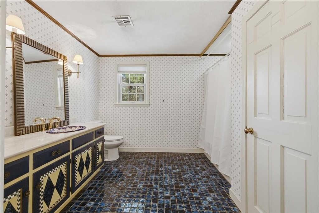 33 Whichita Road Medfield, MA 02052 - Photo 21 of 42