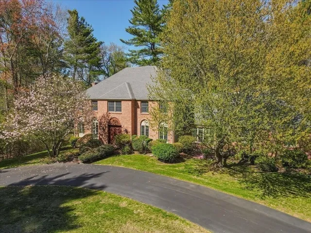 $1,274,900 | 33 Whichita Road, Medfield, MA 02052