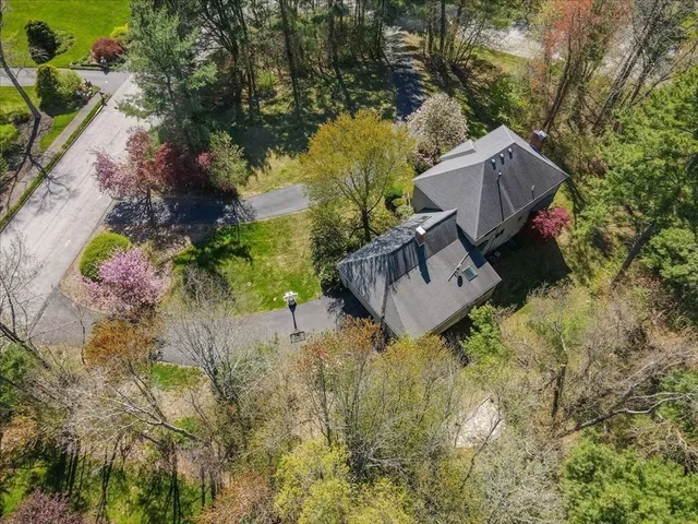$1,274,900 | 33 Whichita Road, Medfield, MA 02052