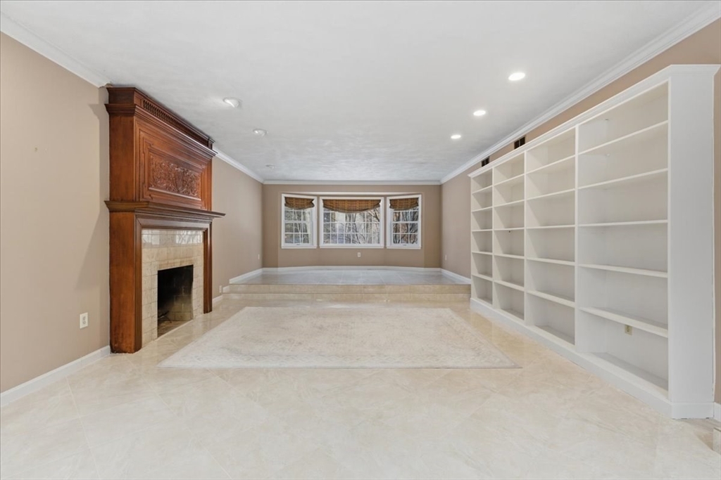 33 Whichita Road Medfield, MA 02052 - Photo 5 of 42