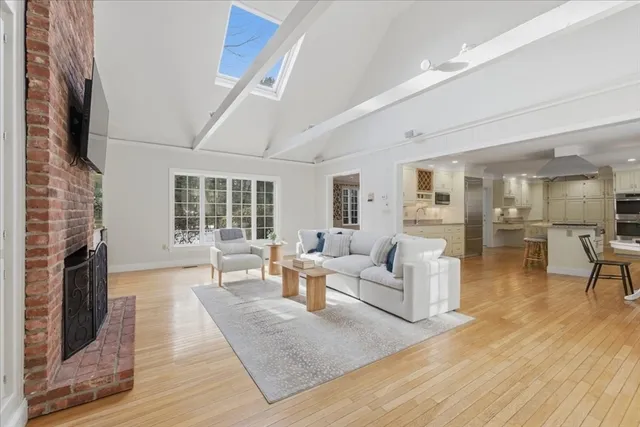 $1,274,900 | 33 Whichita Road, Medfield, MA 02052