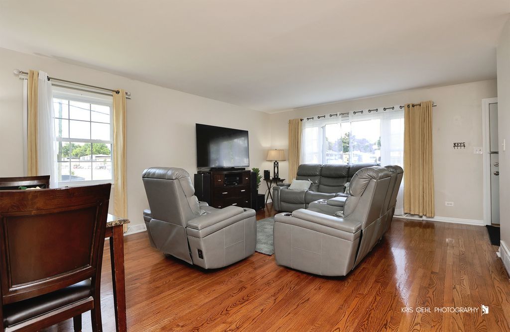 9550 Potter Road Des Plaines, IL 60016 - Photo 5 of 22