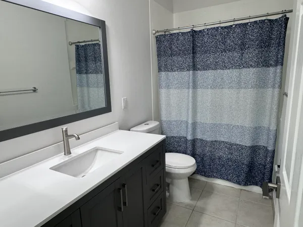 $4,500 | 9360 Cove Point Circle, Boynton Beach, FL 33472
