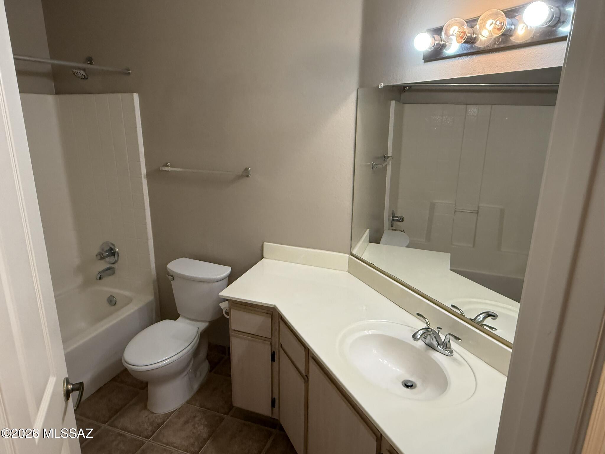 5751 North Kolb Road, Unit 11102 Tucson, AZ 85750 - Photo 13 of 33