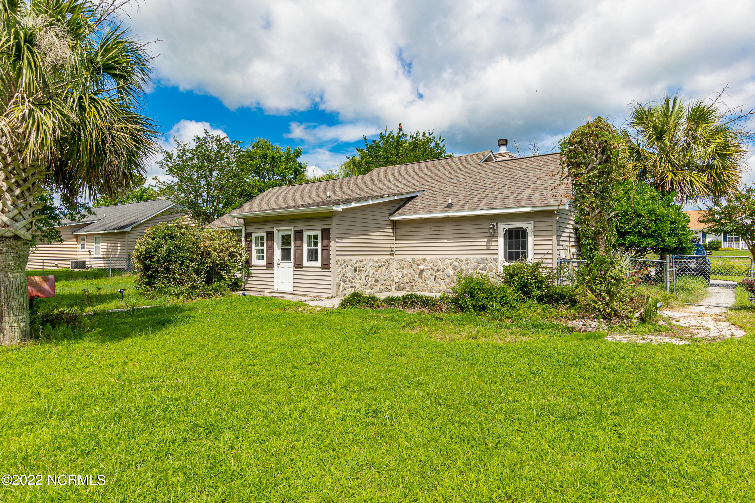 130 Parnell Road Hubert, NC 28539 - Photo 4 of 18 2-1