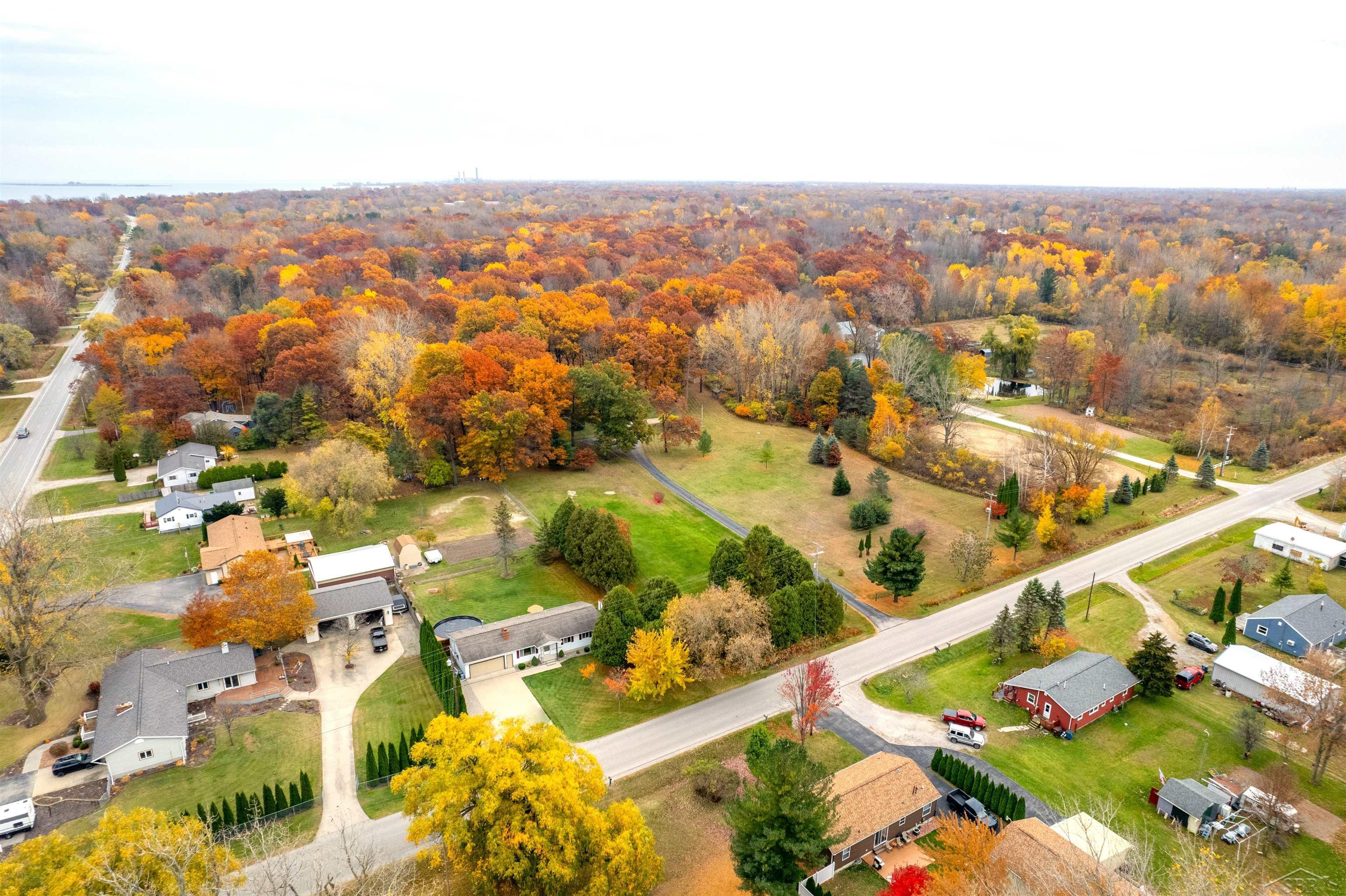 2517 2 Mile Road Bay City, MI 48706 - Photo 23 of 30 50094263-22.JPG