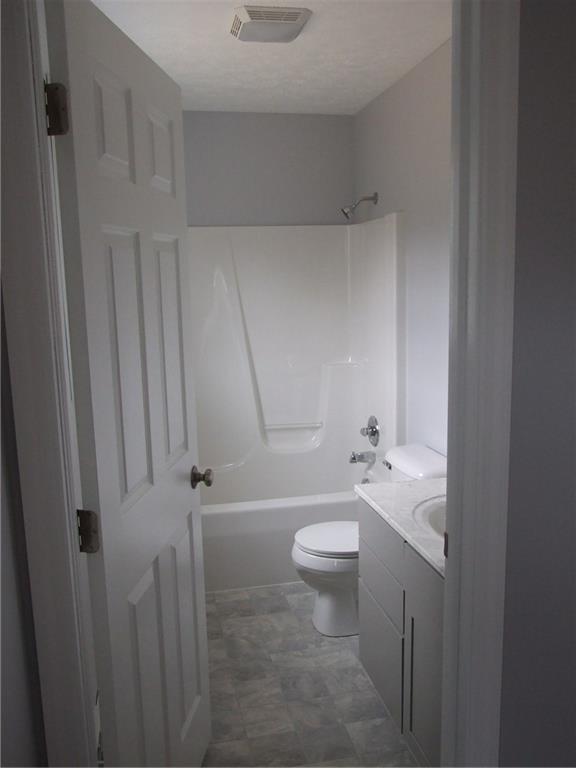 414 Shagbark Road Grindstone, PA 15442 - Photo 11 of 13 MASTER BATH