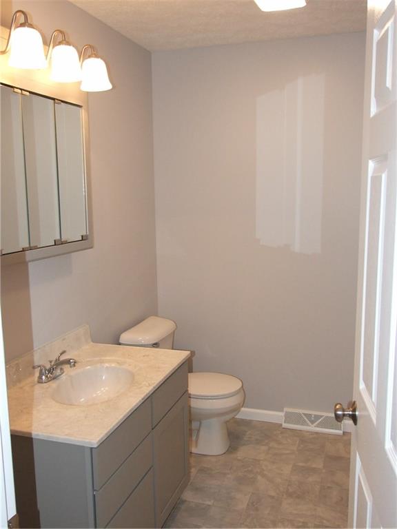 414 Shagbark Road Grindstone, PA 15442 - Photo 9 of 13 HALL BATH