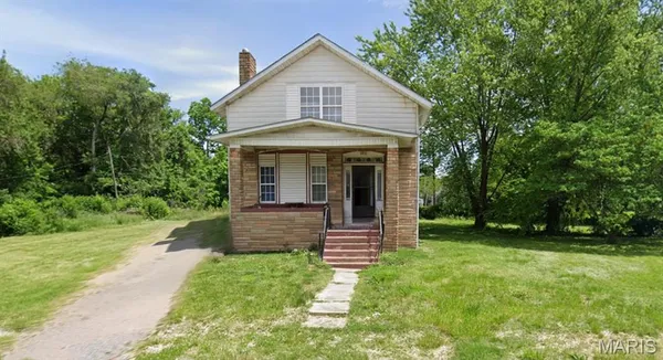 $39,000 | 3325 Bond Avenue, East St. Louis, IL 62207