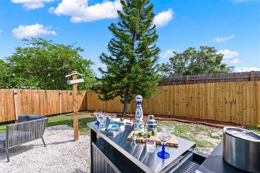 2911 Woodpine Court Sarasota, FL 34231 - Photo 44 of 88