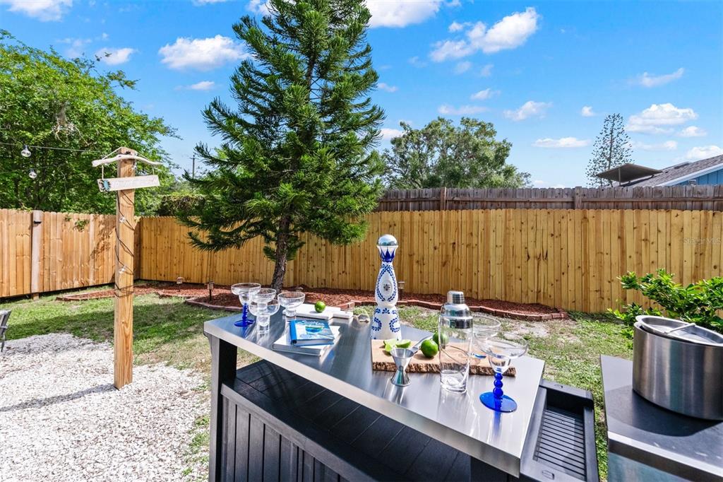 2911 Woodpine Court Sarasota, FL 34231 - Photo 45 of 88