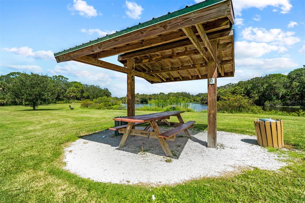 2911 Woodpine Court Sarasota, FL 34231 - Photo 64 of 88