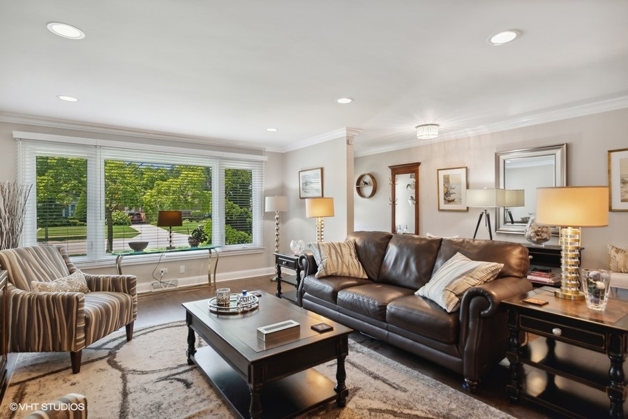 1717 South Washington Avenue Park Ridge, IL 60068 - Photo 3 of 24