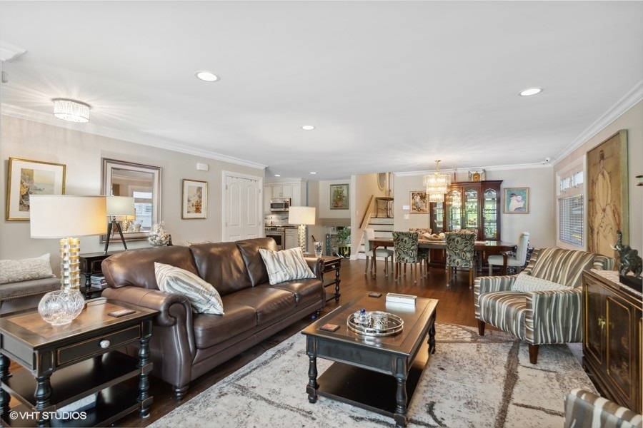 1717 South Washington Avenue Park Ridge, IL 60068 - Photo 4 of 24