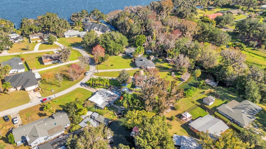 8150 Spring Drive Yalaha, FL 34797 - Photo 5 of 33