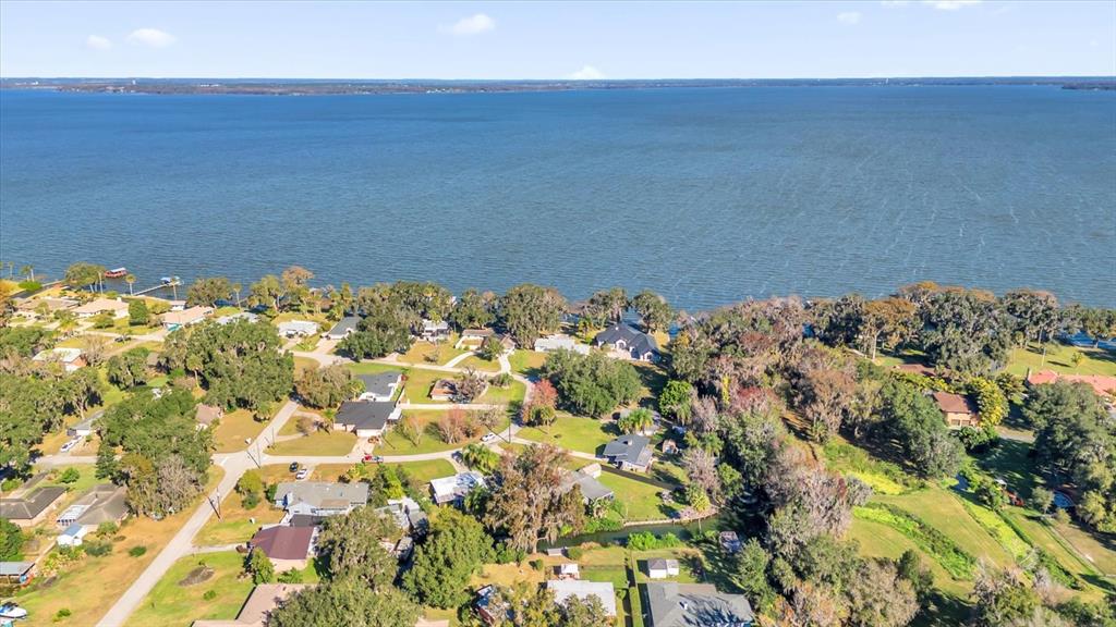 8150 Spring Drive Yalaha, FL 34797 - Photo 6 of 33