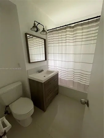 $5,000 | 829 Columbus Boulevard, Coral Gables, FL 33134