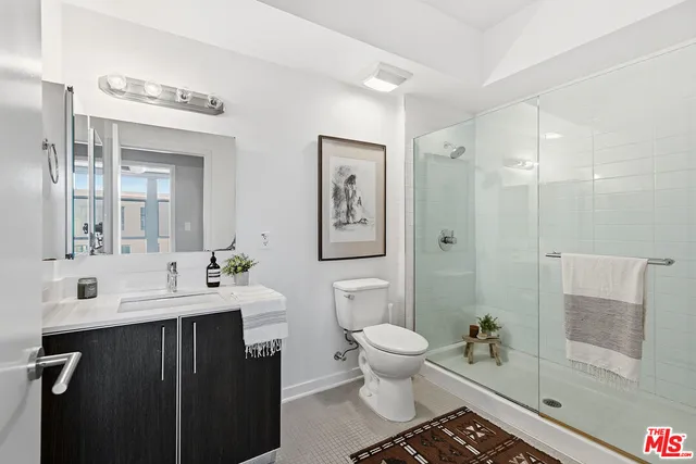 $888,000 | 4215 Glencoe Avenue, Unit 302, Marina del Rey, CA 90292