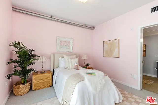 $888,000 | 4215 Glencoe Avenue, Unit 302, Marina del Rey, CA 90292