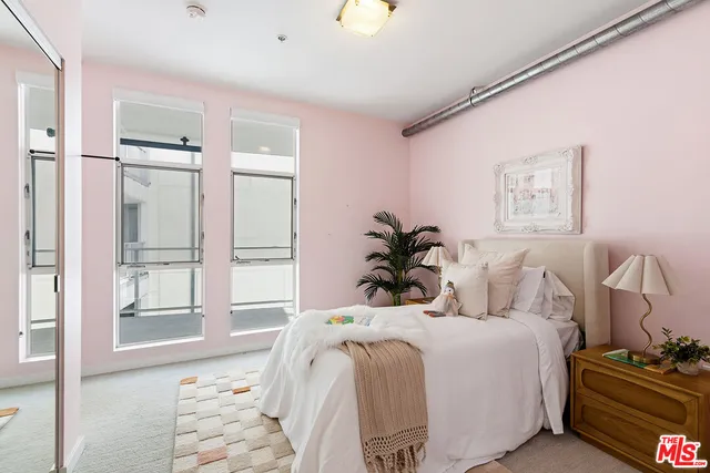 $888,000 | 4215 Glencoe Avenue, Unit 302, Marina del Rey, CA 90292