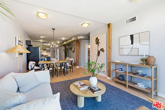 $888,000 | 4215 Glencoe Avenue, Unit 302, Marina del Rey, CA 90292