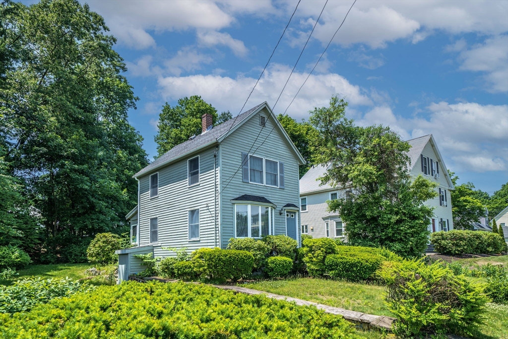 21 Grover Street Walpole, MA 02081 - Photo 2 of 15