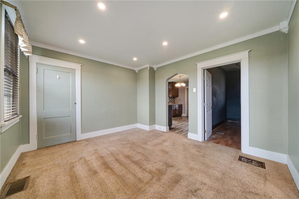 933 McCoy Road McKees Rocks, PA 15136 - Photo 12 of 41