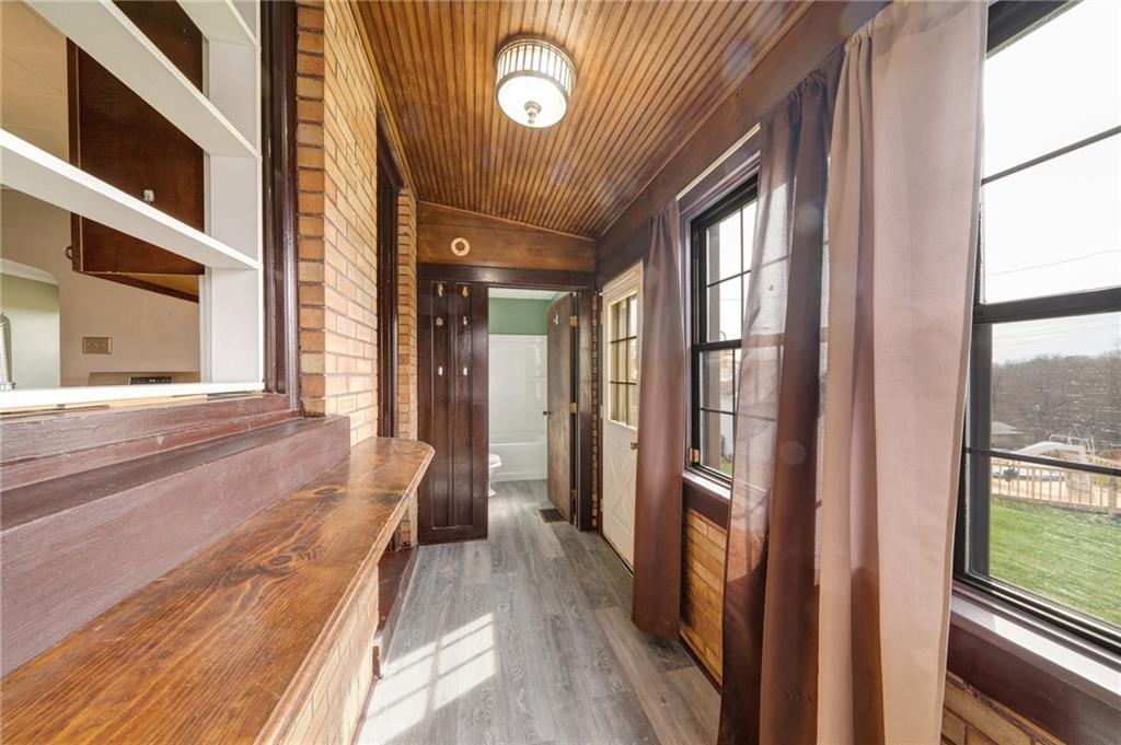 933 McCoy Road McKees Rocks, PA 15136 - Photo 20 of 41