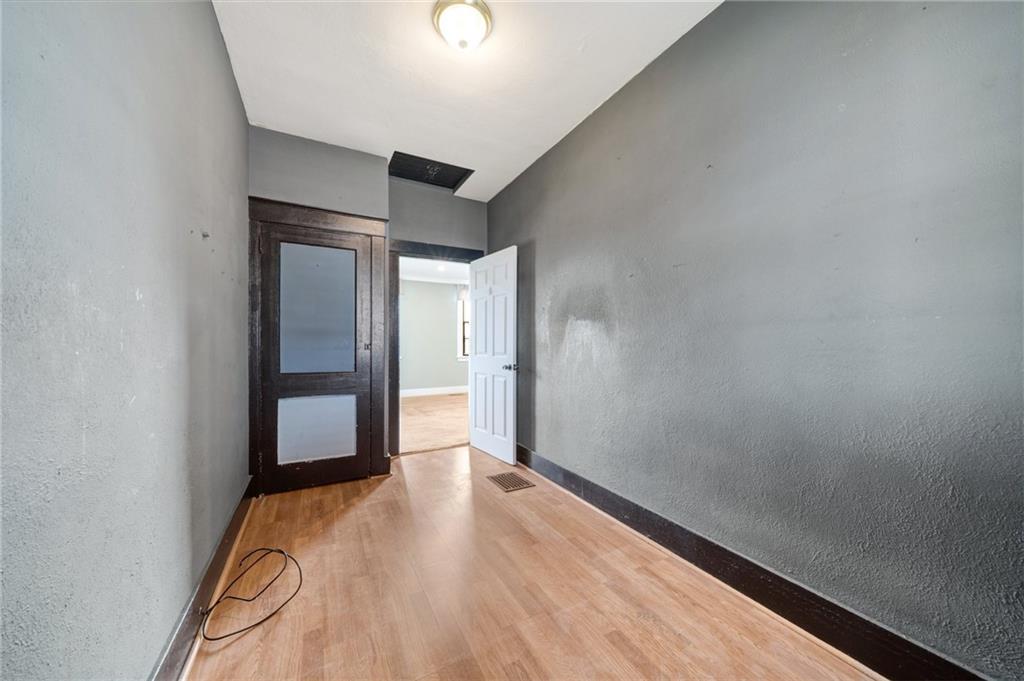 933 McCoy Road McKees Rocks, PA 15136 - Photo 22 of 41