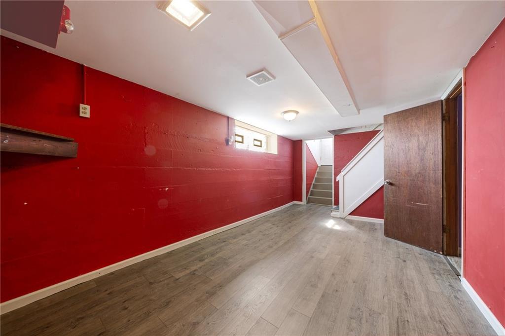 933 McCoy Road McKees Rocks, PA 15136 - Photo 25 of 41