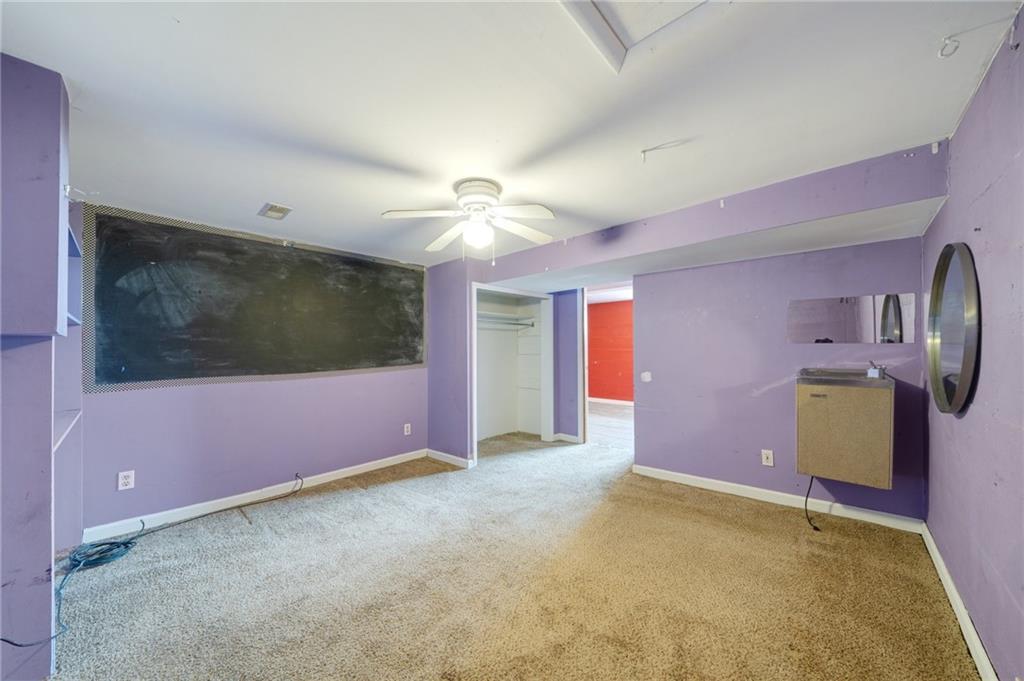 933 McCoy Road McKees Rocks, PA 15136 - Photo 26 of 41