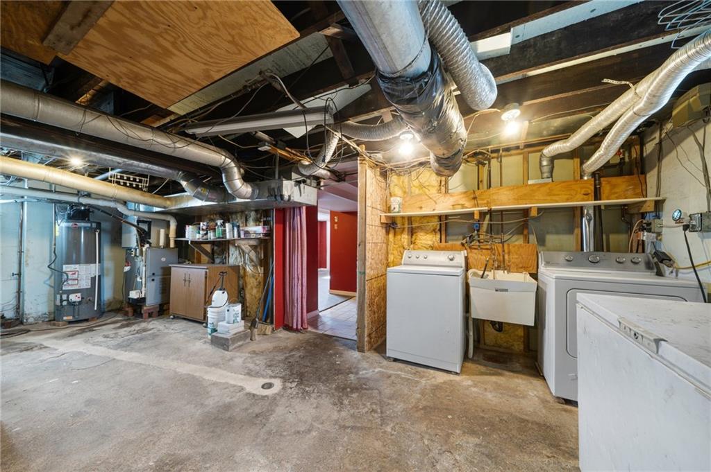 933 McCoy Road McKees Rocks, PA 15136 - Photo 29 of 41