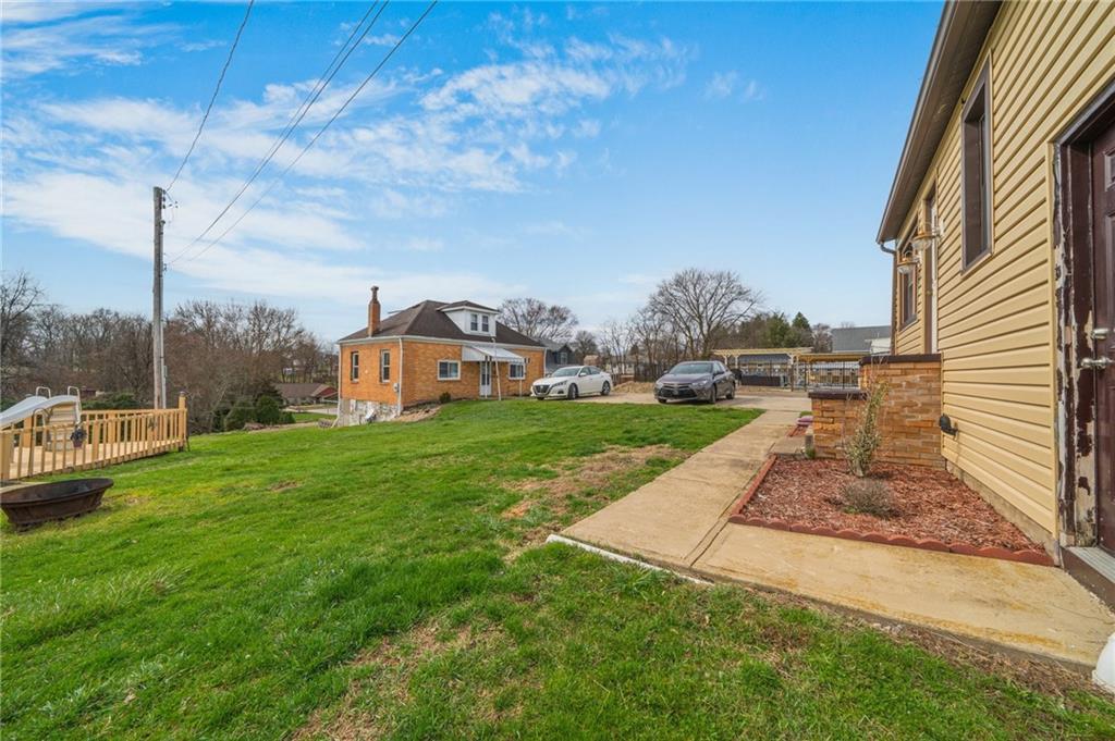 933 McCoy Road McKees Rocks, PA 15136 - Photo 32 of 41