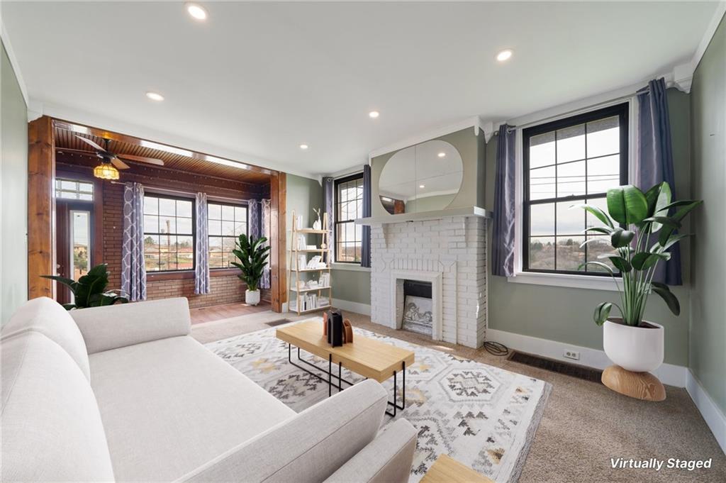 933 McCoy Road McKees Rocks, PA 15136 - Photo 8 of 41