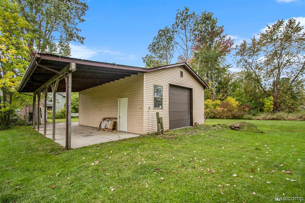 3895 Lapeer Road Port Huron, MI 48060 - Photo 27 of 29