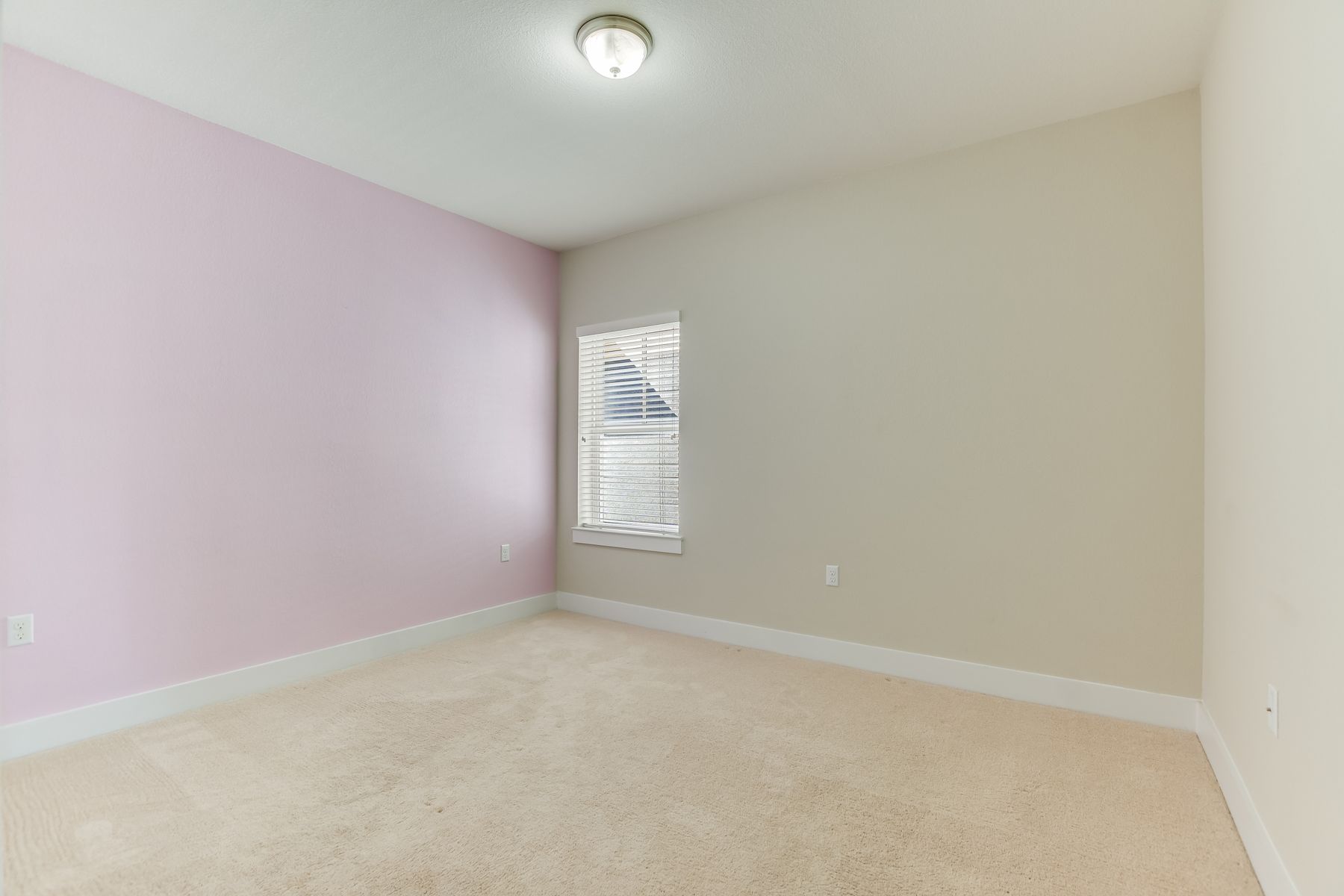 2405 Moreno Street Austin, TX 78723 - Photo 17 of 20