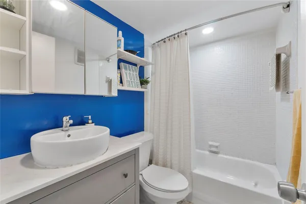 $144,900 | 7750 West McNab Road, Unit 203, Tamarac, FL 33321